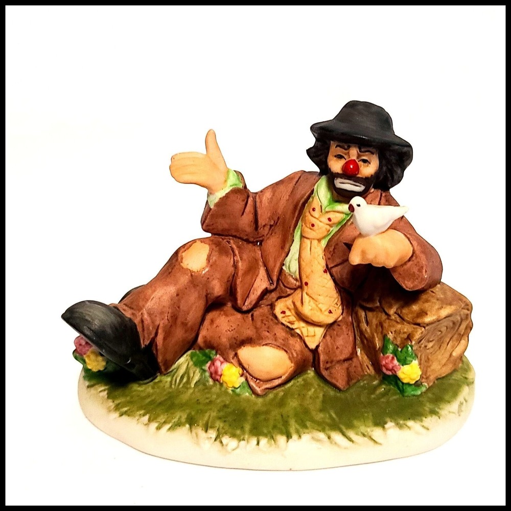 Flambro Emmett Kelly Jr Clown Sitting‎ Holding Bird Dove Log  Figurine Collect